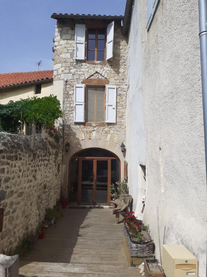 Gite De La Fontaine Paulhe Экстерьер фото
