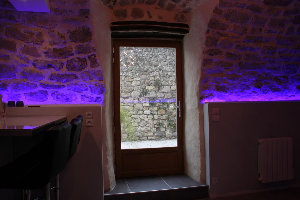 Gite De La Fontaine Paulhe Номер фото